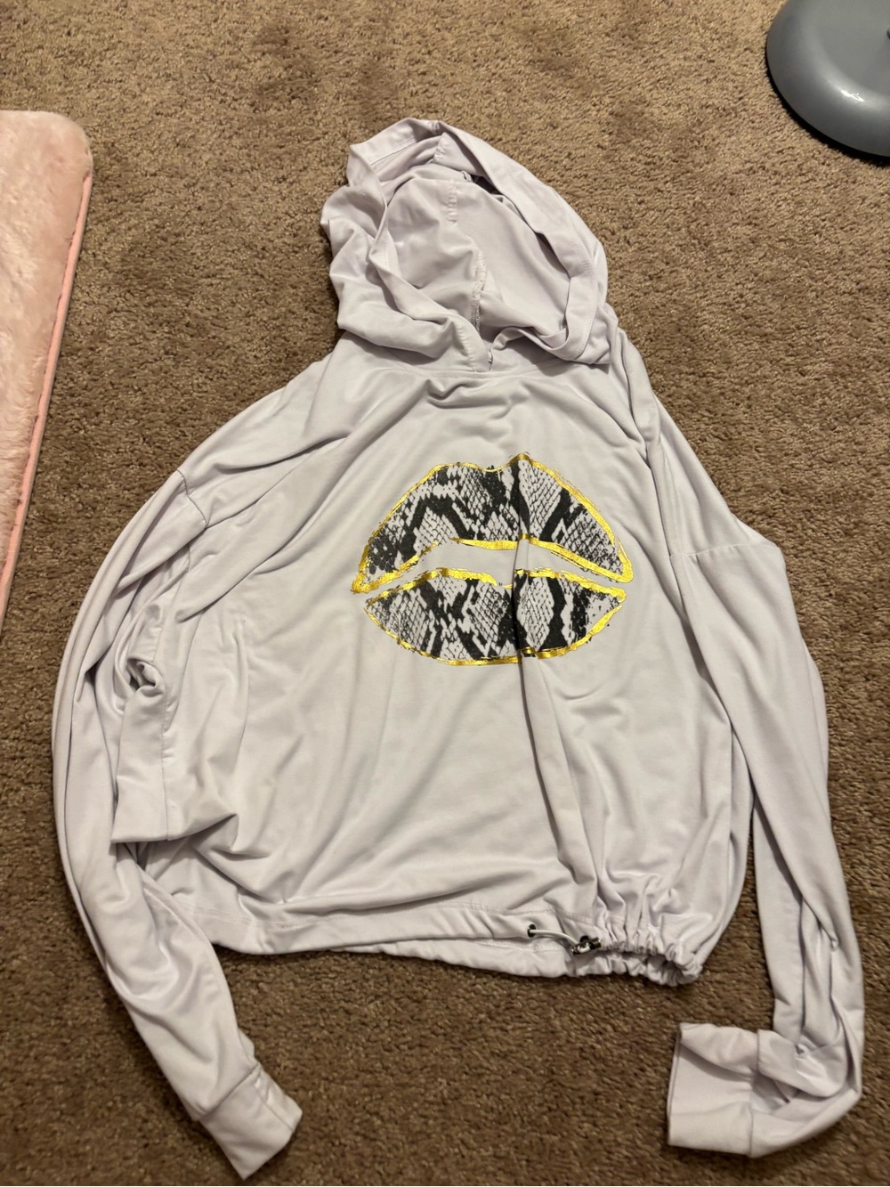 UK2LA Light Lavender Hoodie with Snake-Print Lips and Yellow Accent